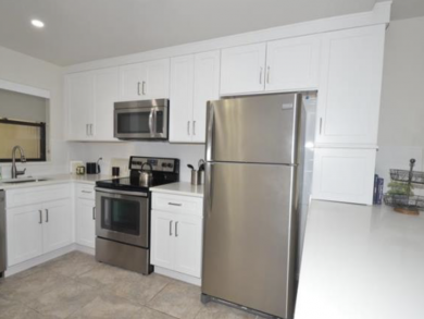 Great Naples Condo One Bloc to Vanderbilt Beach